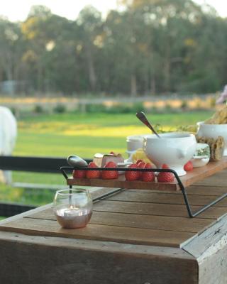 Wagtail Nest Country Retreat - Longford Vic 3851
