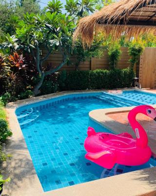 BTC Boutique Resort Private Pool Villas and Studios Hua Hin บ้านทะเลจีน บูติค รีสอร์ท หัวหิน