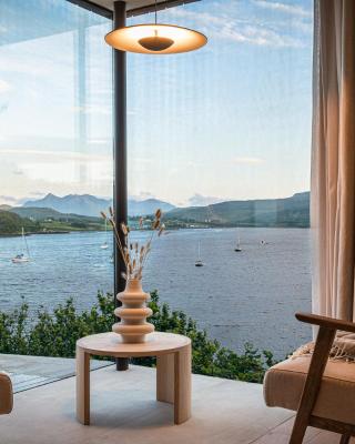 Vriskaig Luxury Guest Suite with Iconic Views