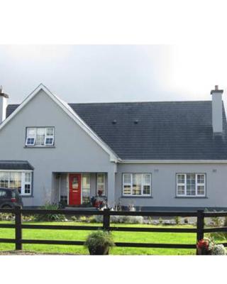 Derghaven B&B, Hostel & Self Catering