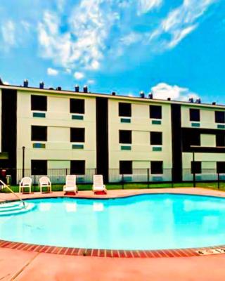 Quality Inn & Suites Lake Charles South