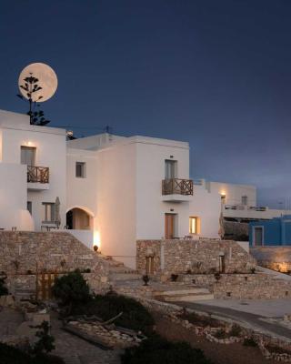 MIKRES CYCLADES DONOUSSA