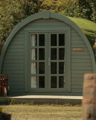 Glamping in Wiltshire the Green Knoll is a charm
