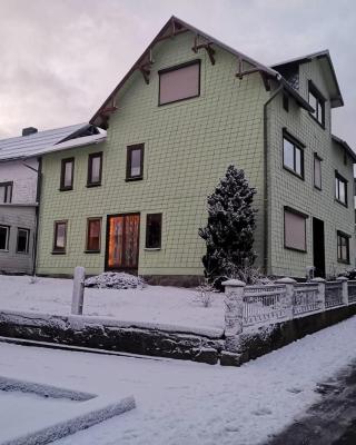 Gehlberger Landhaus am Schneekopf / Ferienwohnung
