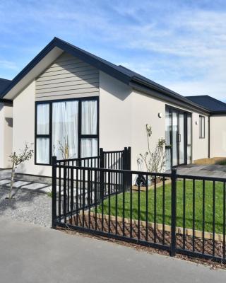 Thomas Townhouse - Christchurch Holiday Homes