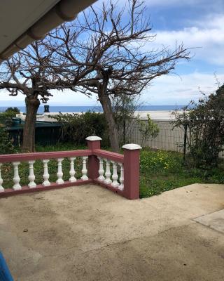 Maison au calme avec terrain et vue sur la mer