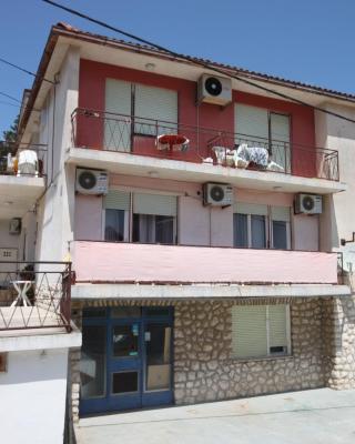 Apartments and rooms with parking space Mali Losinj (Losinj) - 2486