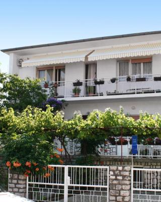 Apartments by the sea Selce, Crikvenica - 5550
