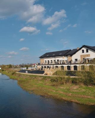 Hotel nad Pilicą