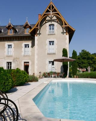 Château d'Arfeuilles Chambres et tables d'hôtes