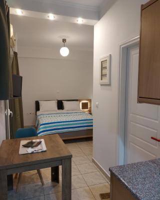 ADLER 2 Cozy 2 persons apartment downtown Piraeus