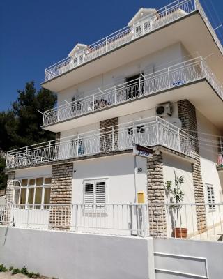Apartmani Lucija