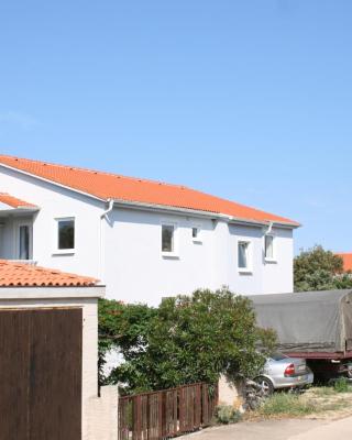 Apartment Mandre 6405b