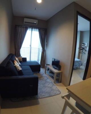 Strategic Cozy Hang Out Apartment, GP Plaza