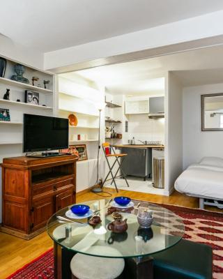 Nice and calm studio nearby Alesia at the heart of Paris - Welkeys