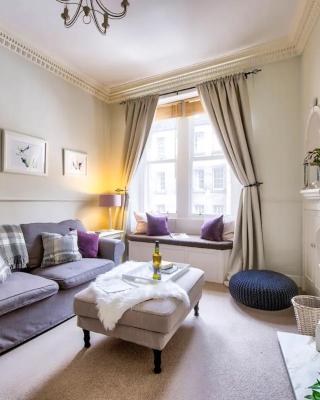 JOIVY Lovely Flat on the Royal Mile