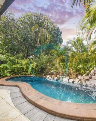 ZEN TREETOPS - Boutique 2-BR Apt w/ Private Pool