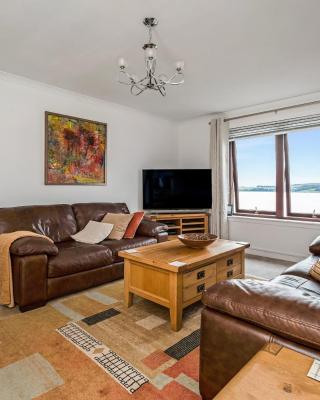 Penthouse Seafront Largs