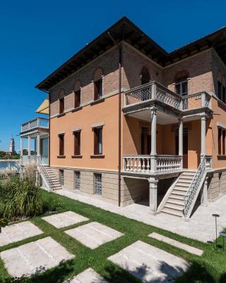 Ca' delle Contesse - Villa on lagoon with private dock and spectacular view