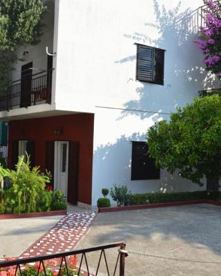 Apartments and rooms by the sea Podaca, Makarska - 16160