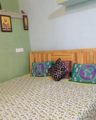 EVERGREEN HOME STAY