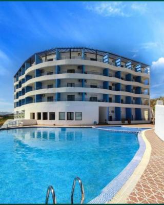 studio avec piscine et wifi à cabonegro