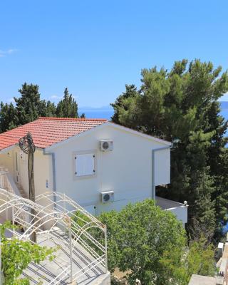 Apartments with a parking space Marusici, Omis - 18497
