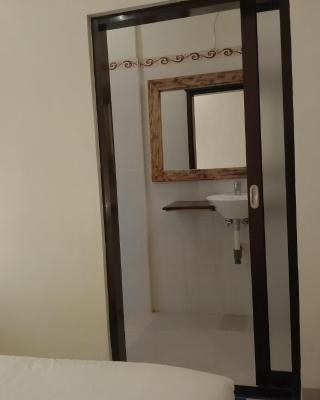 Yanti Guest House