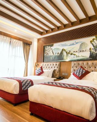 Everest Boutique Hotel