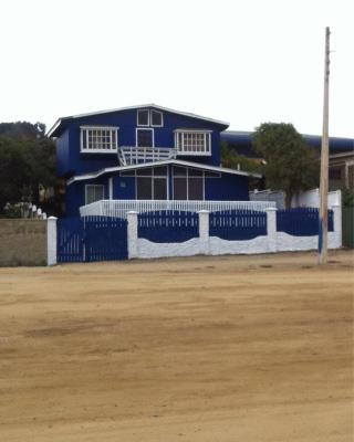 Frente al Mar entre Poetas