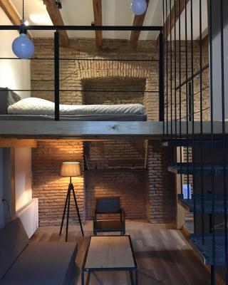 Home in the Old City Center, Presidential Area