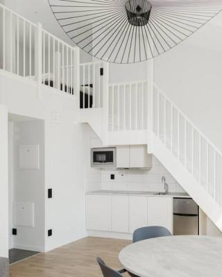 All in one Loft with Balcony and Free parking
