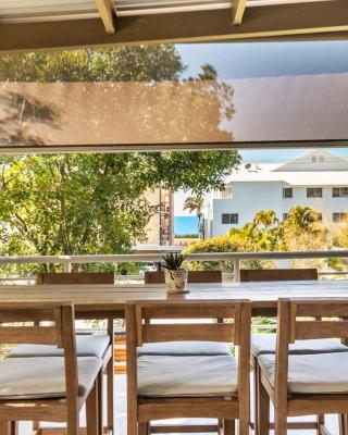 By the beach 2 beach side 3 bedroom 2 bathroom home