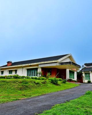 Hill Top Homestay - Estate & Whole Place