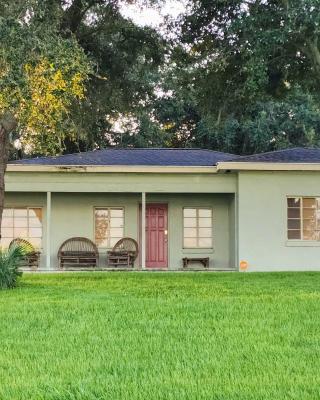 Pet-Friendly Auburndale House with Lake Views!