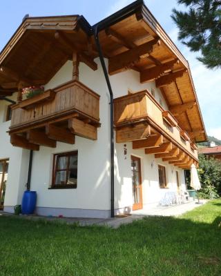 Apartment in Bramberg am Wildkogel with balcony
