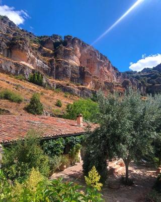 Casa Corazón de piedra en el Río Dulce