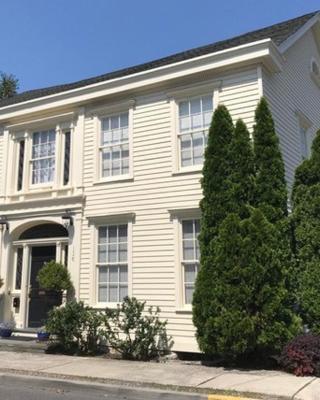 Hudson B&B