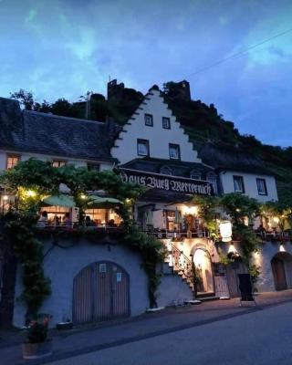 Hotel Haus Burg Metternich