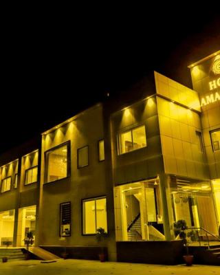 Hotel Amar Vilas & Resort
