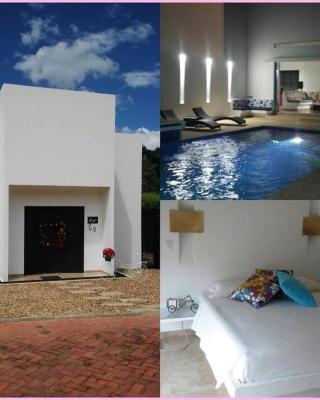 Girardot Casa estilo mediterraneo con piscina privada