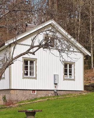 6 person holiday home in STRÖMSTAD