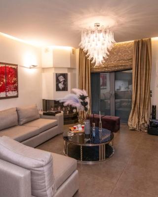 Optasia Luxury House
