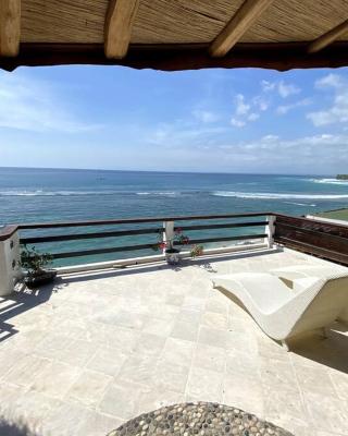 The Hidden Escapes- Stunning 2 Bedroom Villa Directly on Bingin Beach with Ocean & Sunset View