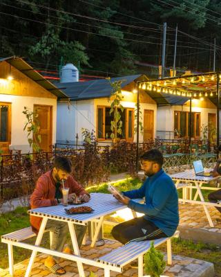 The Hosteller Kasol, Riverside