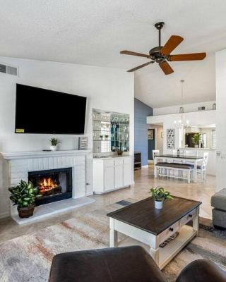 Desert Falls Resort Villa w/ Golf & Mountain views!