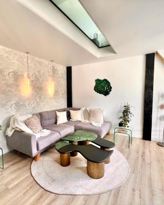 Duplex Design - in the heart of Fontainebleau's forest - Climber's dream - Few min walk from the most emblematic climbing spots of Fontainebleau - TroisPignons - Overlooking the park of a castle - Ideal Digital Nomad, business trip