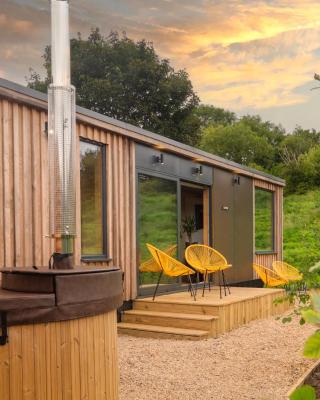 The Hive - Unique Cabin in Millport