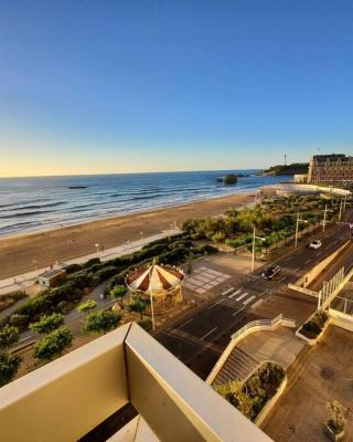 Biarritz centre balcon vue mer, piscine, plage
