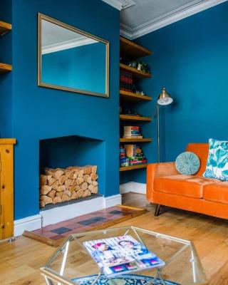 Gorgeous Victorian house sleeps 6 in Cardiff